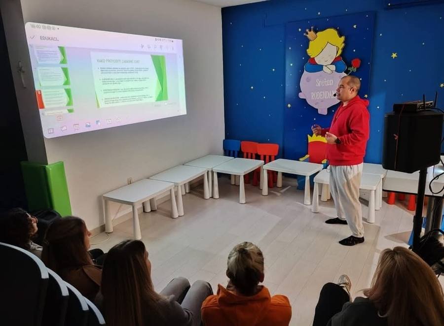 Edukacije za trenere i roditelje — Sparta Split, fotografija 2